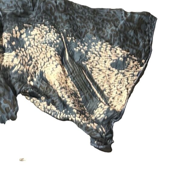 M Made in Italy silk blend animal print blouse art to wear XL - Picture 3 of 7